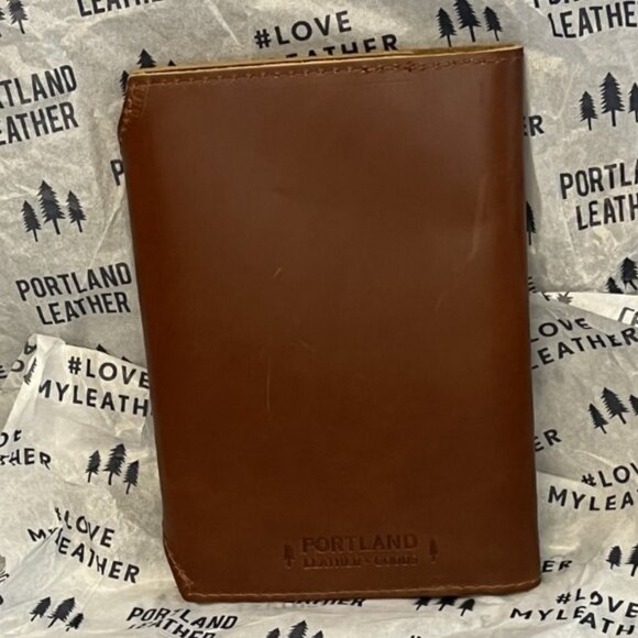 Portland Leather Tote, Limited Edition, Aqua / Blue, with Journal & Keychain - Picture 9 of 12